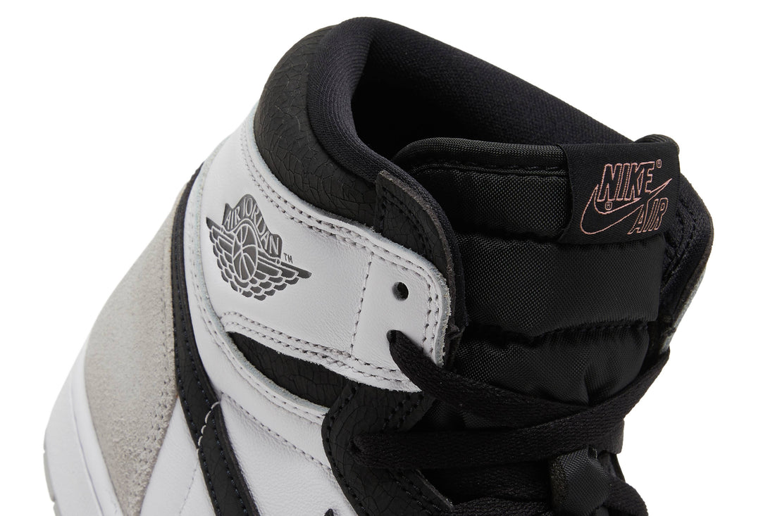 AIR JORDAN 1 RETRO HIGH OG ‘STAGE HAZE’